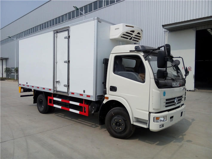 國五東風多利卡冷藏車5米1