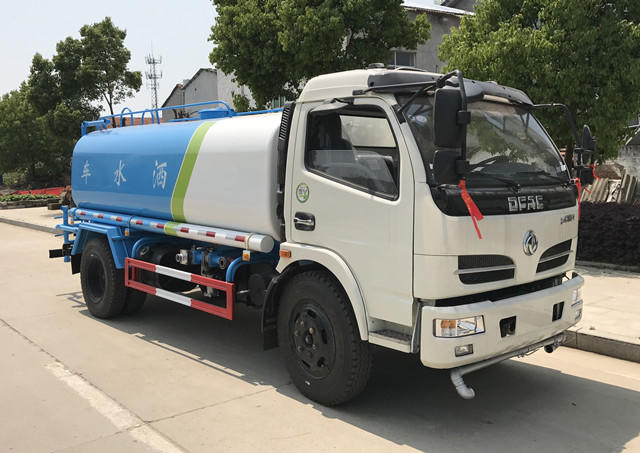 東風福瑞卡灑水車