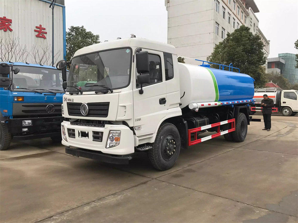 東風145新款灑水車12噸